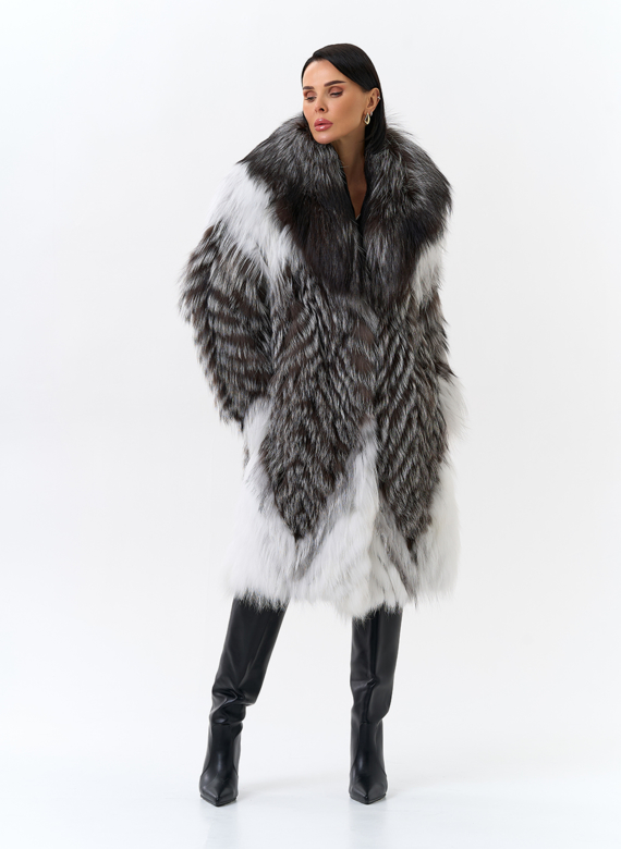 Шуба из меха чернобурой лисы