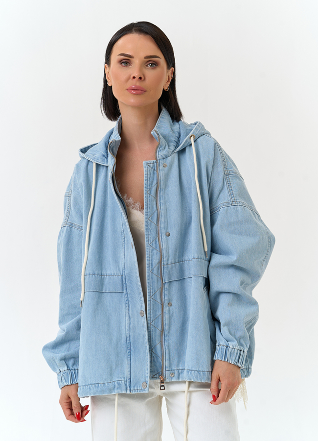 Женская джинсовая куртка с капюшоном модель № 33132 меха малина