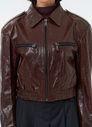 Короткая куртка из натуральной кожи