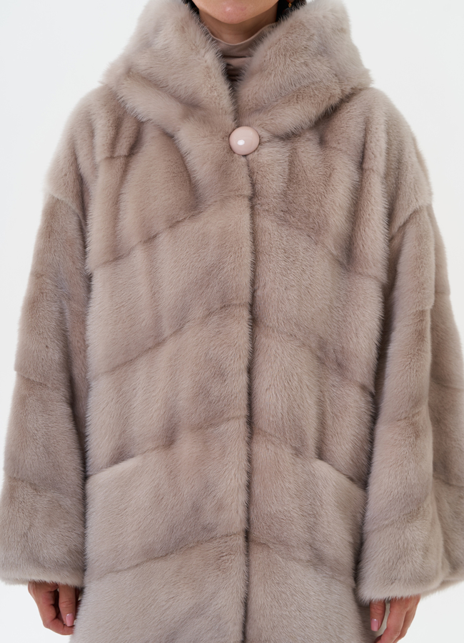 Шуба из норки с капюшоном модель № 27576 универмаг малина