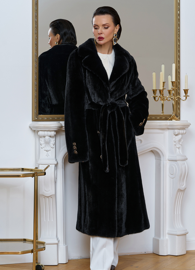 фото Шуба из меха норки с акцентными пуговицами модель № 32045