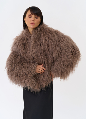 Короткая шуба из ламы