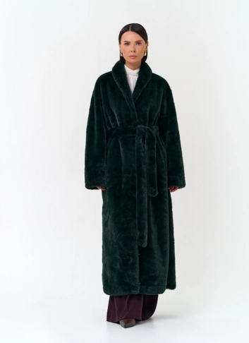 Удлиненная женская дубленка из эко меха