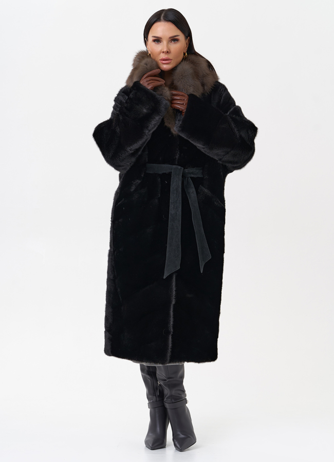 Норковая шуба с капюшоном из меха куницы модель № 26640 универмаг малина