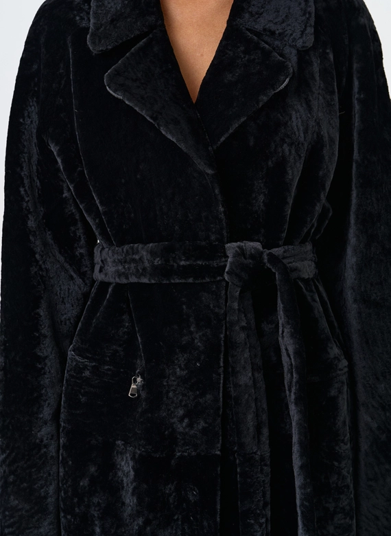 Женская двухсторонняя дубленка с английским воротником