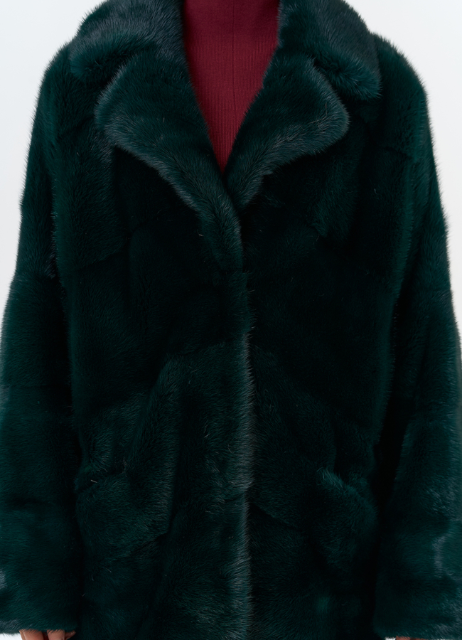 Шуба из меха норки с английским воротником в зеленом цвете модель № 31757 универмаг малина