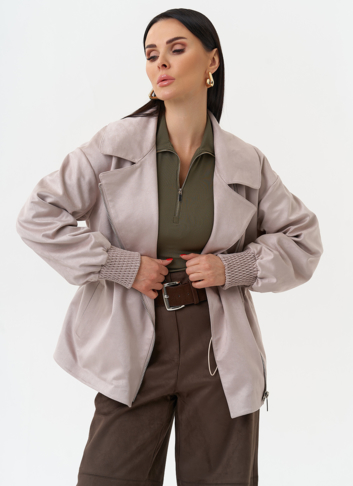 Женская куртка из эко замши с поясом