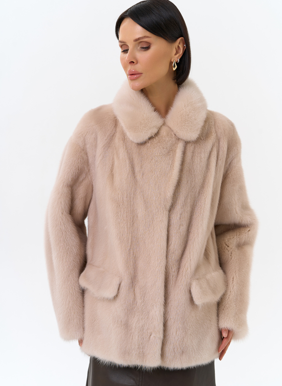 Шуба из меха норки с английским воротником