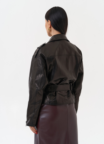 Женская кожаная куртка с поясом