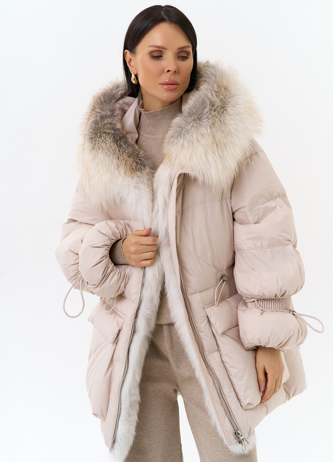 Женский пуховик с капюшоном из меха лисы модель № 31982 универмаг малина