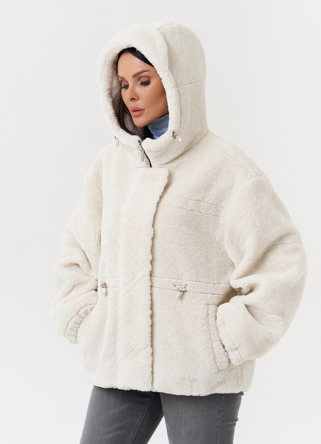 Куртка из эко меха с капюшоном модель № 28107 универмаг малина