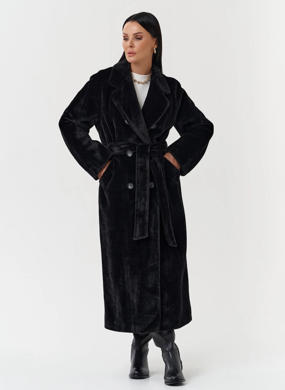Утепленное пальто из эко меха
