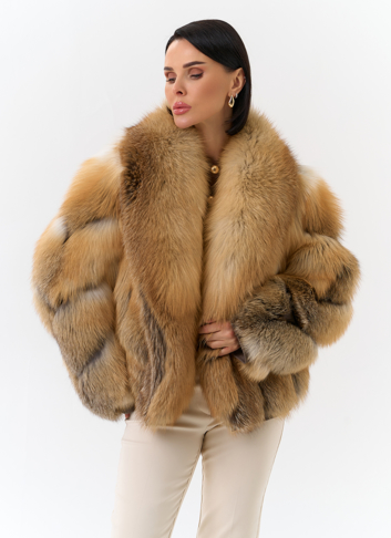 Укороченная шуба из меха рыжей лисы Укороченная шуба из меха рыжей лисы