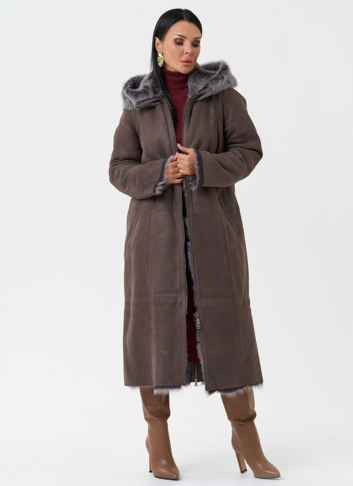 Дубленка с отделкой из тосканы с капюшоном