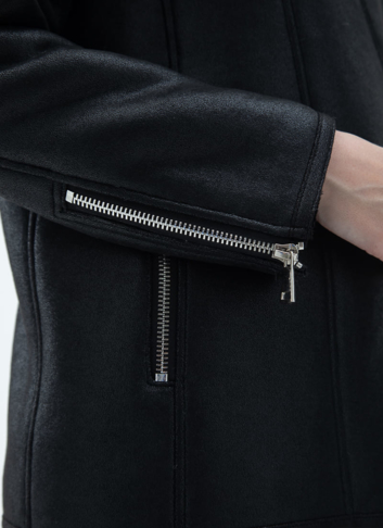 Женская дубленка из эко кожи с отделкой из эко меха