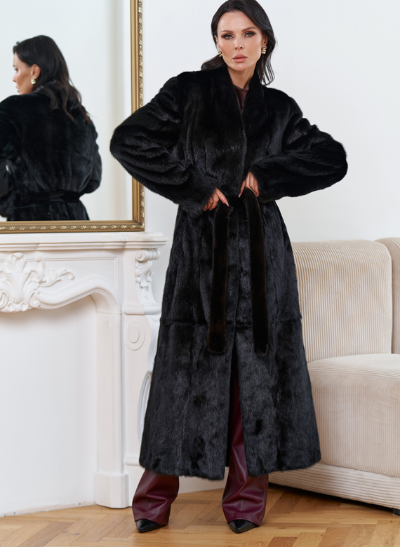 Женская длинная шуба из меха норки
